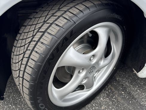 Used 1997 Porsche Boxster image 20