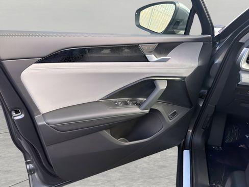 New 2026 Volkswagen Tiguan SE AWD/4WD image 26
