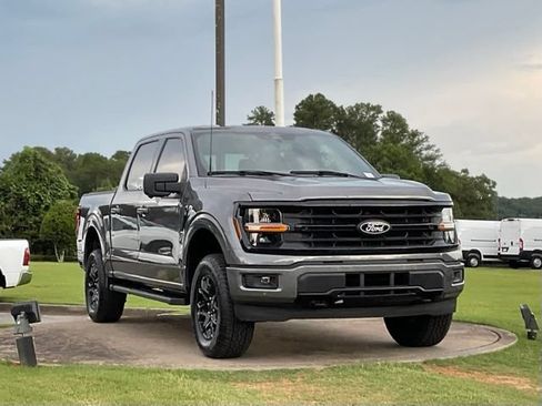 Used 2024 Ford F150 XLT w/ Equipment Group 302A MID AWD/4WD image 9