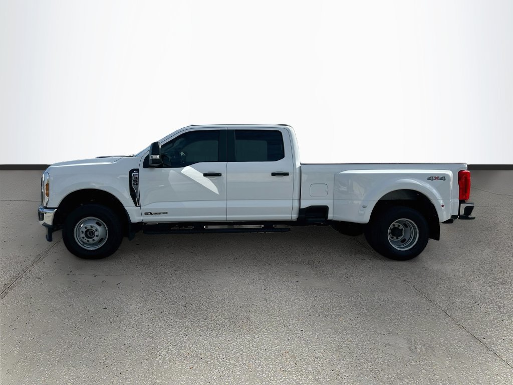 Used 2024 Ford F350 XL AWD/4WD image 4