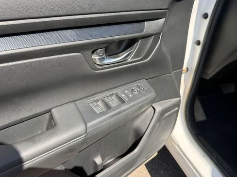 Used 2024 Honda CR-V LX image 16