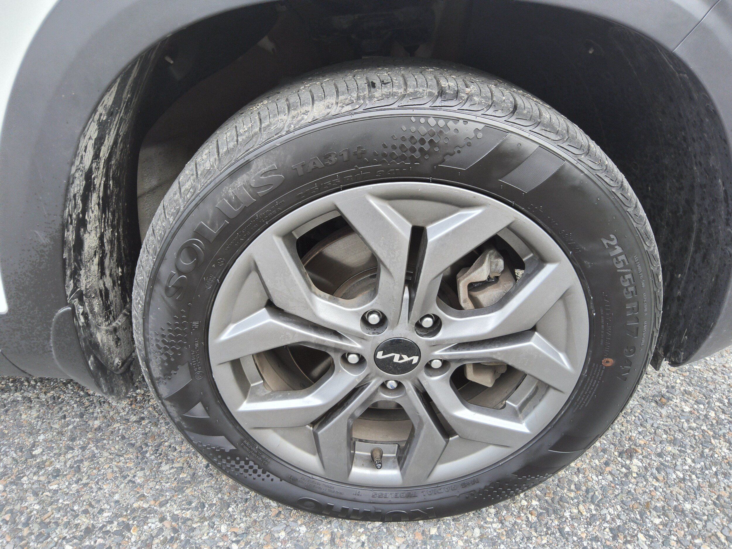 Used 2025 Kia Seltos LX AWD/4WD image 9