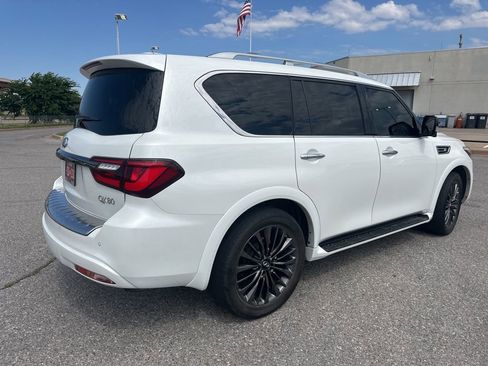 Used 2024 INFINITI QX80 Sensory AWD/4WD image 4