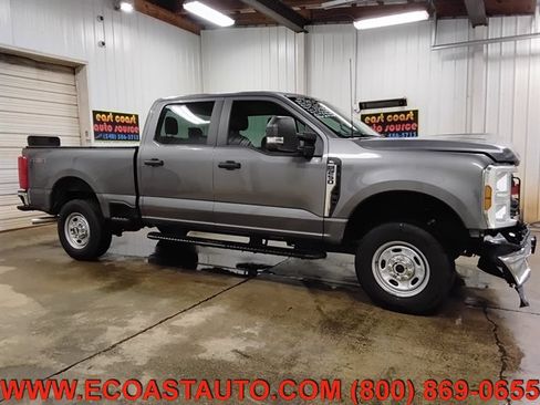 Used 2024 Ford F250 XL w/ XL Driver Assist Package AWD/4WD image 2