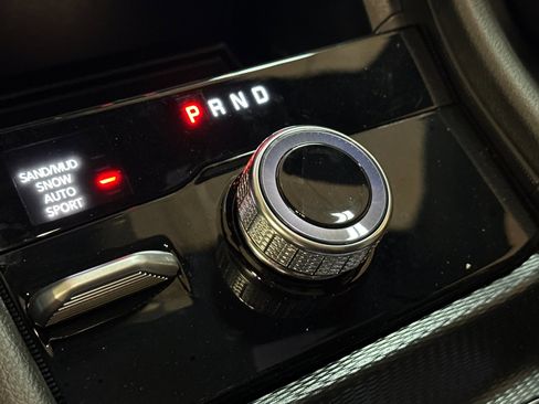 New 2025 Jeep Grand Cherokee Limited w/ Black Appearance Package image 21