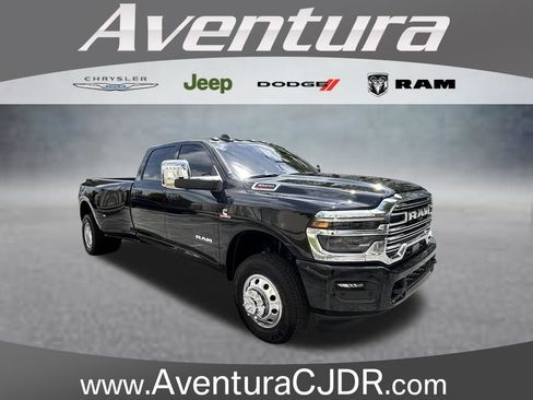 Used 2025 RAM 3500 Laramie w/ Max Tow Package AWD/4WD image 1