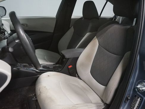 Certified 2022 Toyota Corolla LE FWD image 6