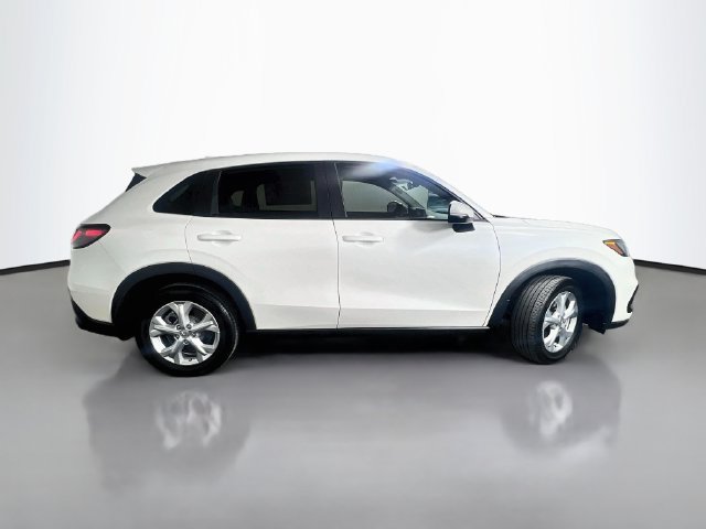 Used 2025 Honda HR-V LX image 9