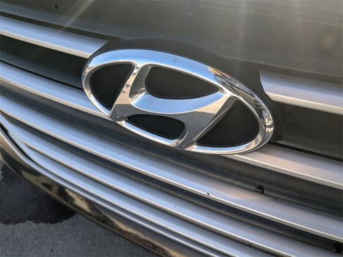 Used 2017 Hyundai Elantra SE w/ SE A/T Tech Package 03 image 14