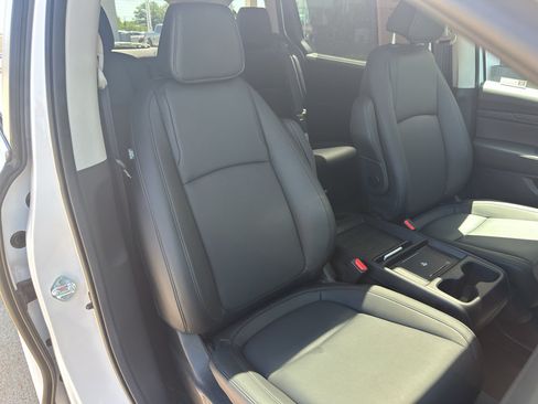 Used 2025 Honda Odyssey EX-L image 33