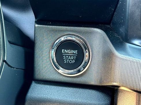 Used 2024 Ford F350 Platinum w/ FX4 Off-Road Package AWD/4WD image 17