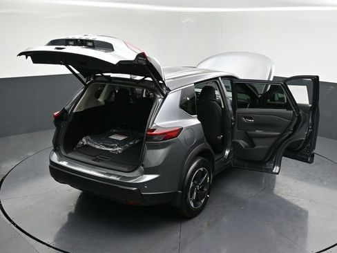 New 2026 Nissan Rogue SV w/ Cold Weather Package image 34