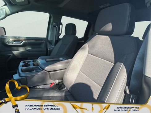 New 2026 GMC Sierra 1500 SLE image 16