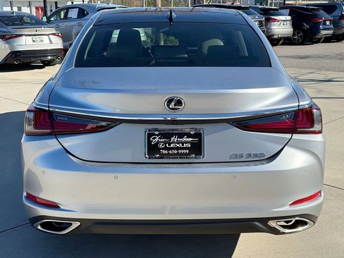 Used 2023 Lexus ES 350 w/ Premium Package image 6