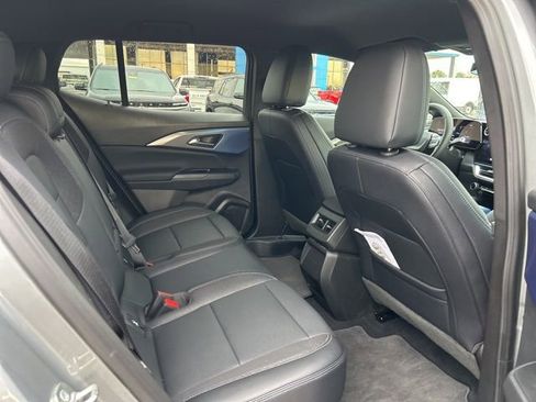 New 2026 Chevrolet Equinox EV LT image 31