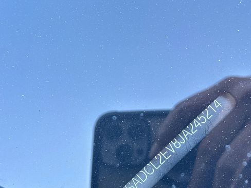 Used 2018 Jaguar F-PACE R-Sport image 16