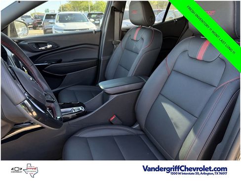 New 2026 Chevrolet Trax RS w/ Sunroof Package FWD image 19