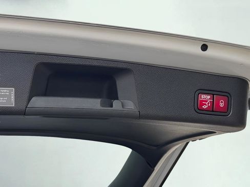 Used 2016 Mercedes-Benz GLE 350 4MATIC image 25