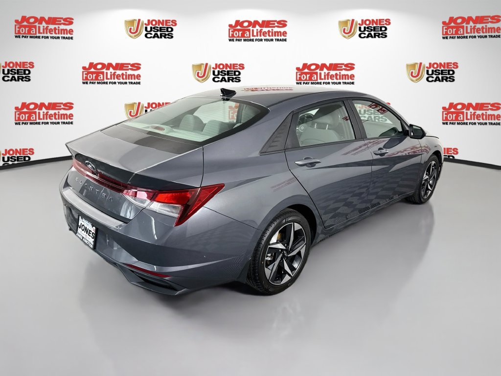 Certified 2023 Hyundai Elantra SEL w/ Convenience Package FWD image 17