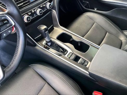 Used 2022 Honda Accord Sport image 15