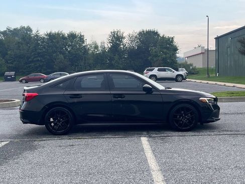 Used 2022 Honda Civic Sport image 9