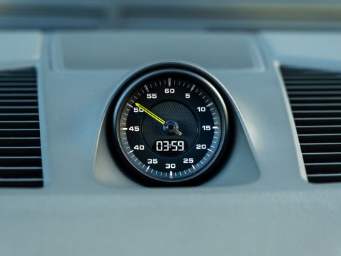 Certified 2022 Porsche Cayenne E-Hybrid AWD/4WD image 18