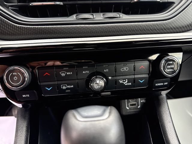 Used 2025 Jeep Compass Trailhawk AWD/4WD image 16