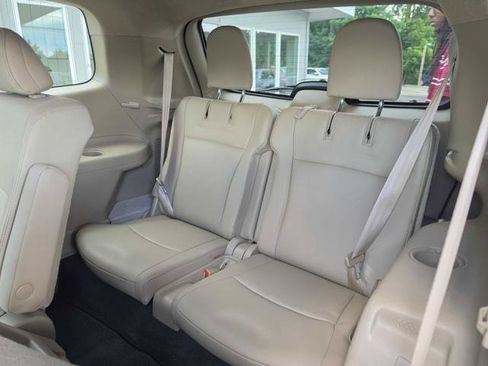 Used 2011 Toyota Highlander Limited w/ Tow Pkg AWD/4WD image 13