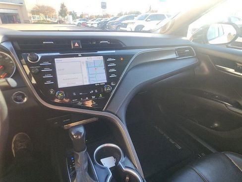 Used 2020 Toyota Camry XSE image 31