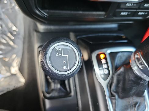Used 2018 Jeep Wrangler Unlimited Sport AWD/4WD image 28