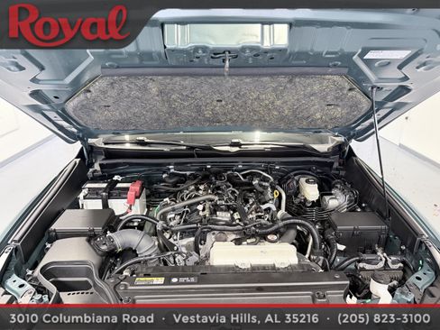 Used 2025 Toyota 4Runner TRD Off-Road Premium AWD/4WD image 7