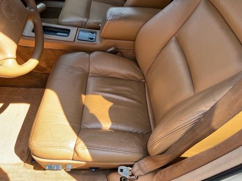 Used 1994 Cadillac Seville SLS image 16
