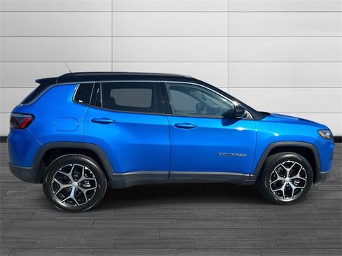 Certified 2024 Jeep Compass Limited image 3