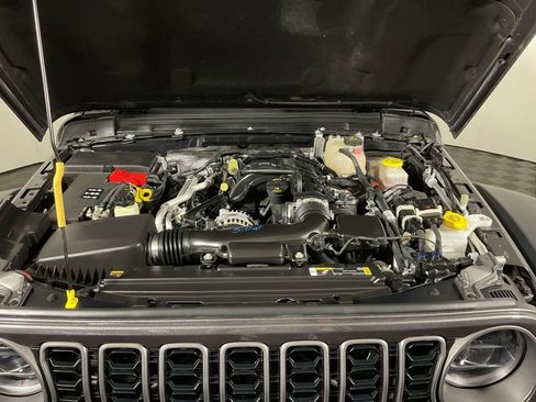 Used 2024 Jeep Wrangler Rubicon w/ Safety Group image 7