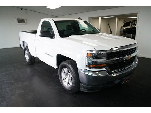 Used 2017 Chevrolet Silverado 1500 LS w/ LS Convenience Package image 9