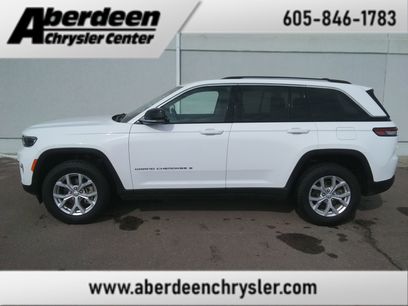 Used 2023 Jeep Grand Cherokee Limited w/ Trailer Tow Prep Group (B)