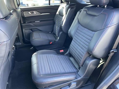 New 2026 Ford Explorer ST-Line w/ ST-Line Street Pack image 18