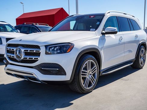 Used 2022 Mercedes-Benz GLS 450 4MATIC image 3