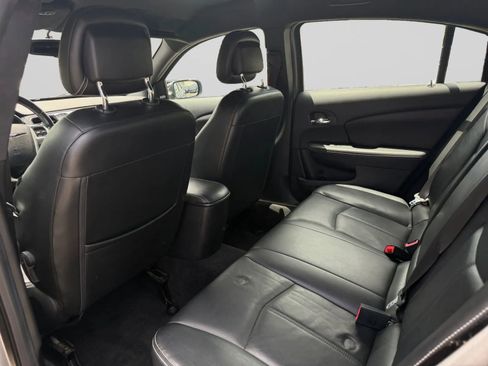 Used 2013 Chrysler 200 Limited FWD image 27
