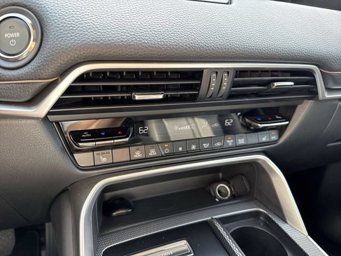 Used 2025 MAZDA CX-90 Plug-In Hybrid w/ Preferred AWD/4WD image 50