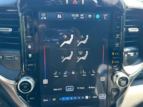 Used 2023 RAM 1500 Laramie AWD/4WD image 31