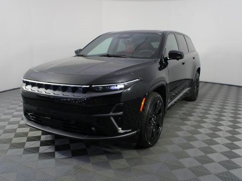 Used 2024 Jeep Wagoneer Launch Edition image 27