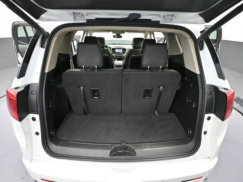 Used 2018 GMC Acadia Denali w/ Technology Package AWD/4WD image 45