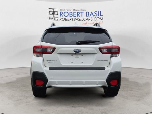 Used 2021 Subaru Crosstrek 2.0i Premium image 4