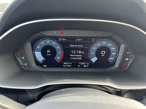 Certified 2025 Audi Q3 2.0T Premium Plus w/ Premium Plus Package image 21