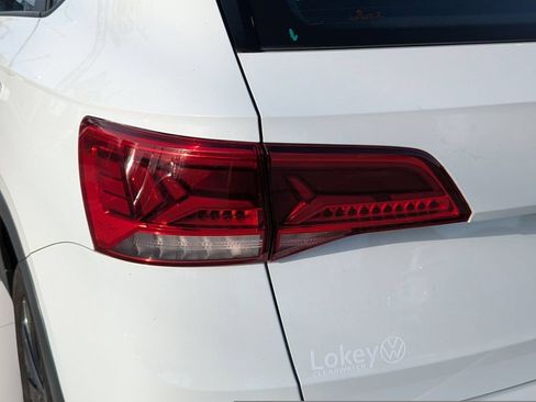 Certified 2023 Volkswagen Taos S FWD image 8