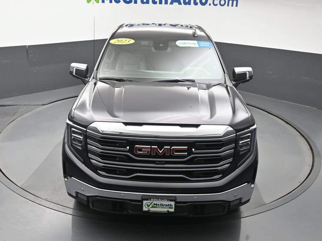 Used 2023 GMC Sierra 1500 SLT w/ SLT Premium Plus Package AWD/4WD image 28