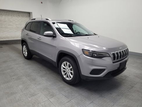 Used 2020 Jeep Cherokee Latitude AWD/4WD image 13