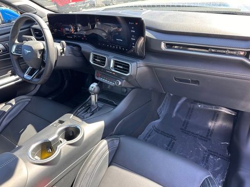 Used 2024 Ford Mustang GT Premium image 4