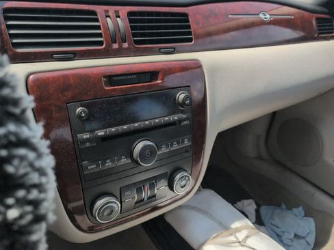 Used 2007 Chevrolet Impala LT w/ Preferred Equipment Group FWD image 10